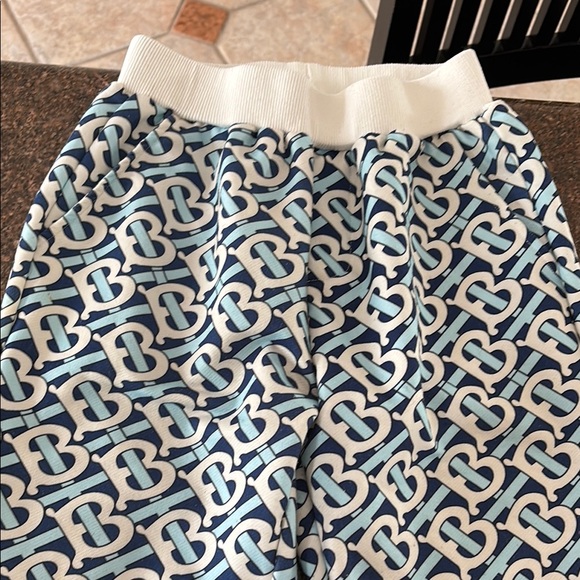 Burberry Boys/Girls Casual BLUE WHITE Monogram B Joggers-6/7 - Picture 2 of 16
